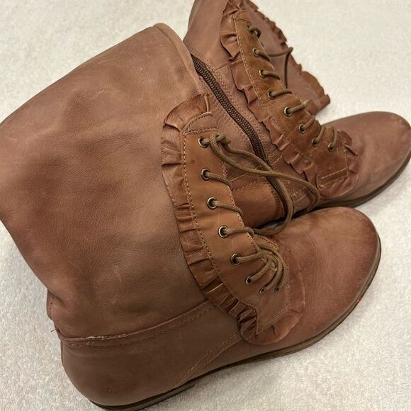 Crown Vintage Shoes - Crown Vintage Brown Lace Up Boots
